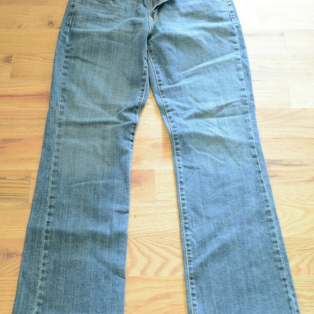 LEVI’S Curvy 529 Boot Cut Bootcut Medium Wash Deni